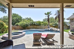 Building Photo - 1418 Fawn Creek