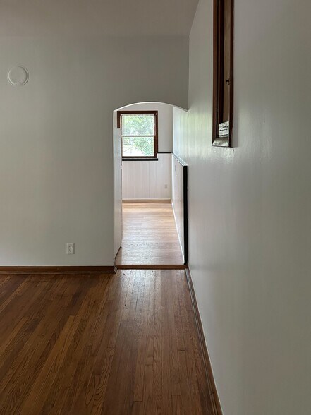 Building Photo - 4143 Chambers St