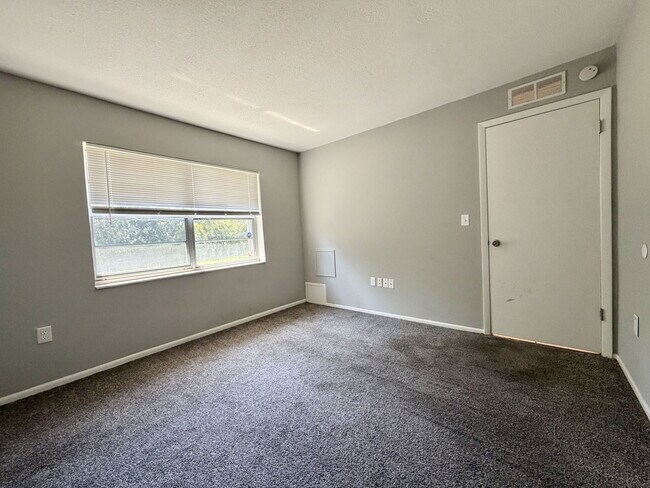 Building Photo - 12258 Foothill St