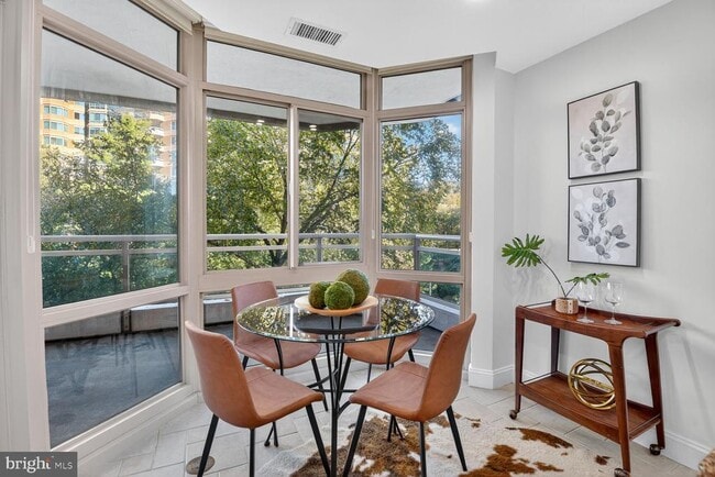 Building Photo - 5630 Wisconsin Ave