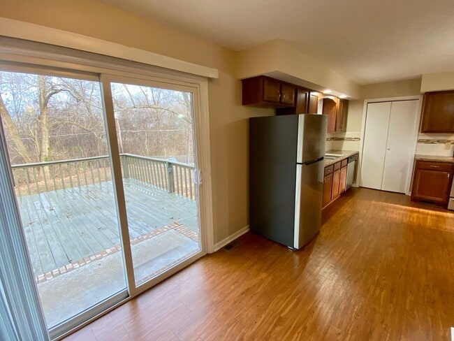 Building Photo - 3925 Halehaven Dr