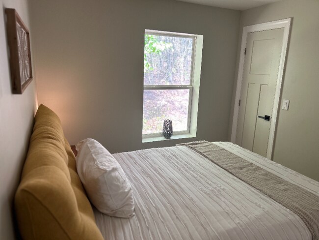 Building Photo - 11 St Francis Way