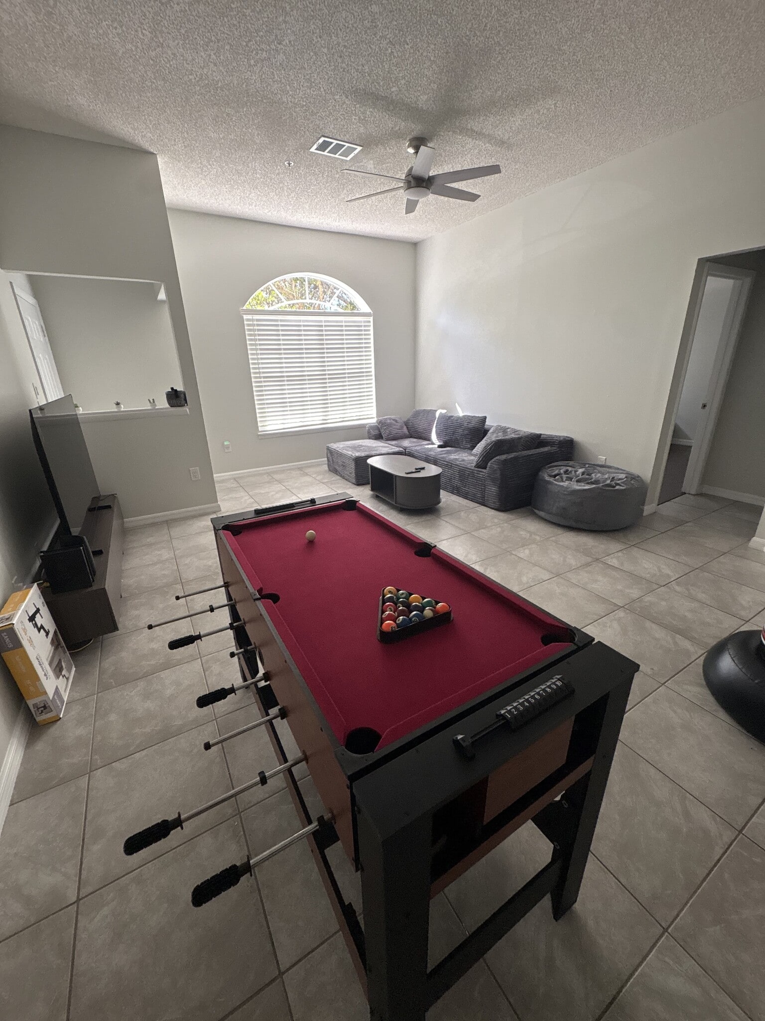 Building Photo - 160 Reserve Cir