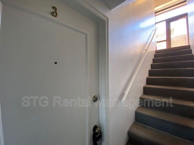 Building Photo - 145 E 500 S