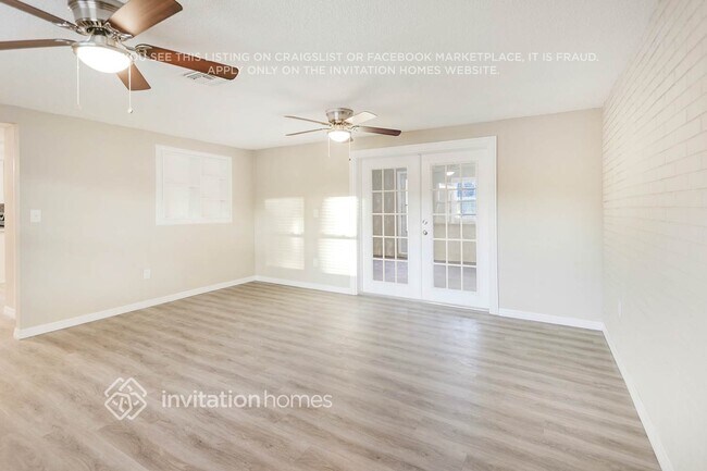 Building Photo - 15740 Sea Pines Dr