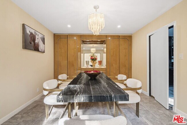 Building Photo - 9213 Warbler Way