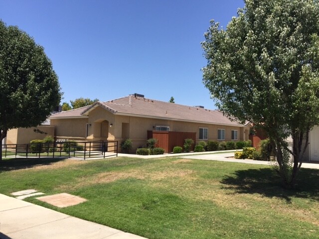 Primary Photo - West Day Ranch - Group 1 - Orchid Dr