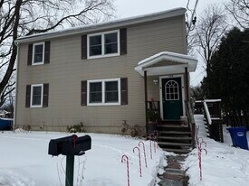 Building Photo - 150 Ethan Allen Pky