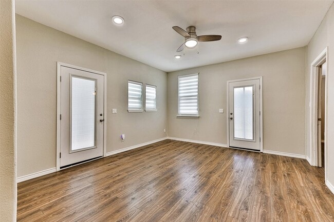 Building Photo - 1318 N Rogers Rd