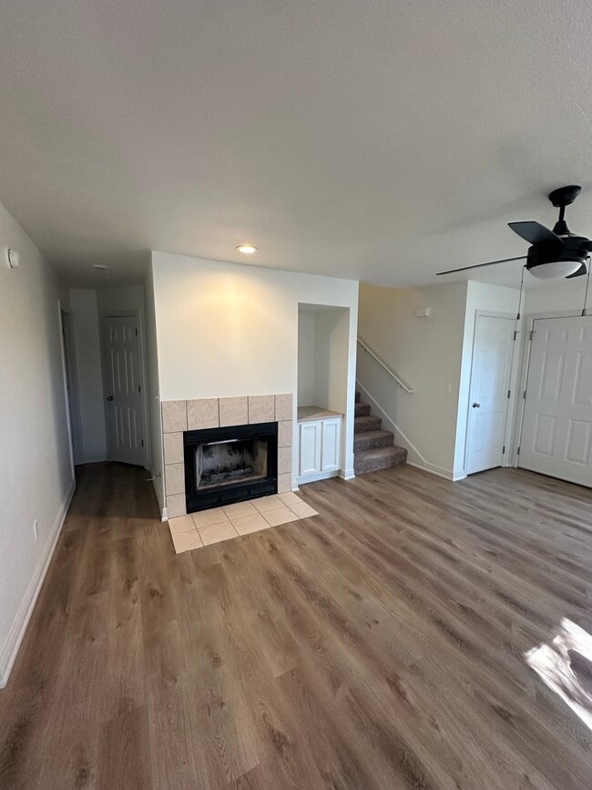 Building Photo - 3127 N Kensington Ct