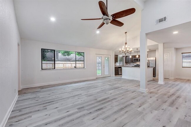 Building Photo - 10618 Sageberry Dr
