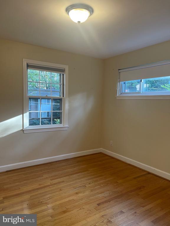 Building Photo - 5528 Warwick Pl