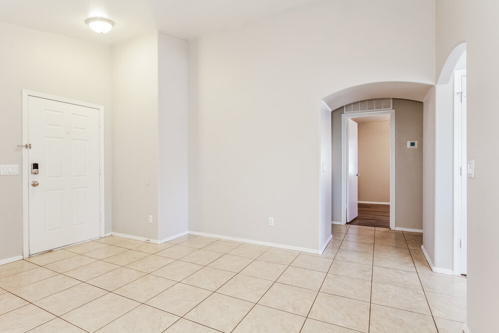 Building Photo - 13117 N El Frio St