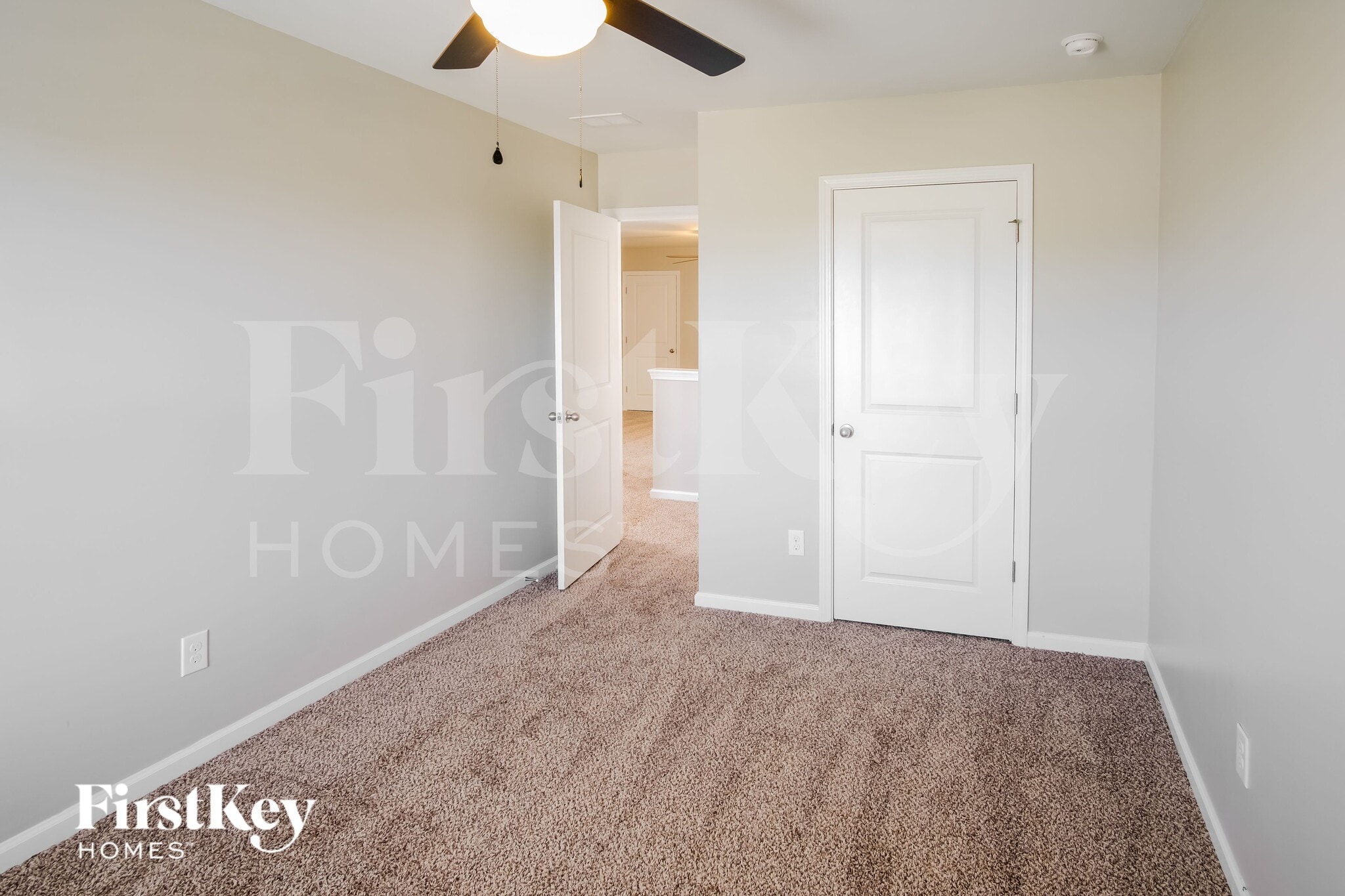 Building Photo - 216 Rhodes Ct