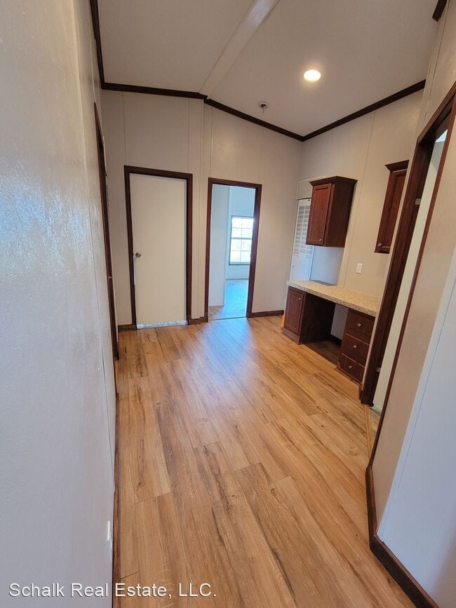 Building Photo - 4 br, 2 bath House - 524 Trout Road