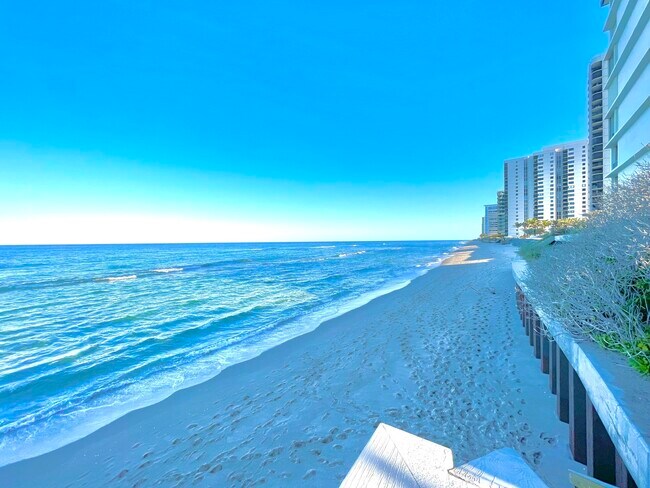 Building Photo - 5420 N Ocean Dr