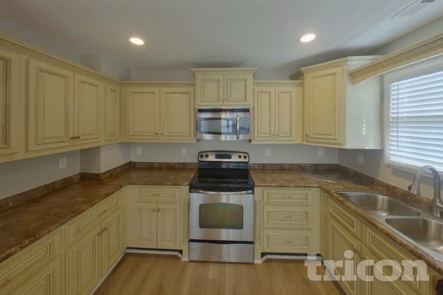 Building Photo - 2344 Foxworth Ct