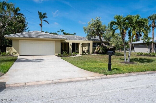 Building Photo - 5654 Eichen Cir