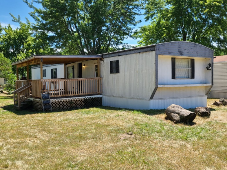 Primary Photo - 2410 M