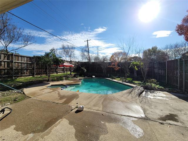 Building Photo - 3516 Wildwood Cir