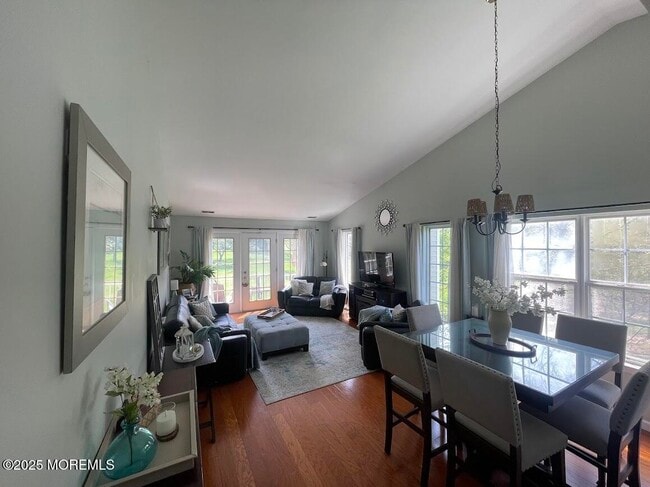 Primary Photo - 24 Pagoda Ln