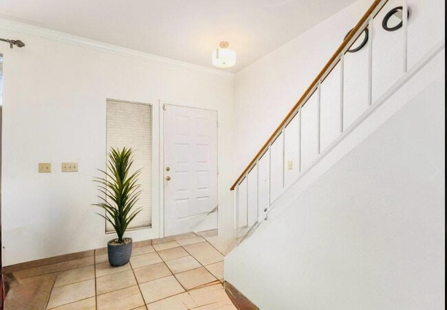 Building Photo - 500 N Roosevelt Ave