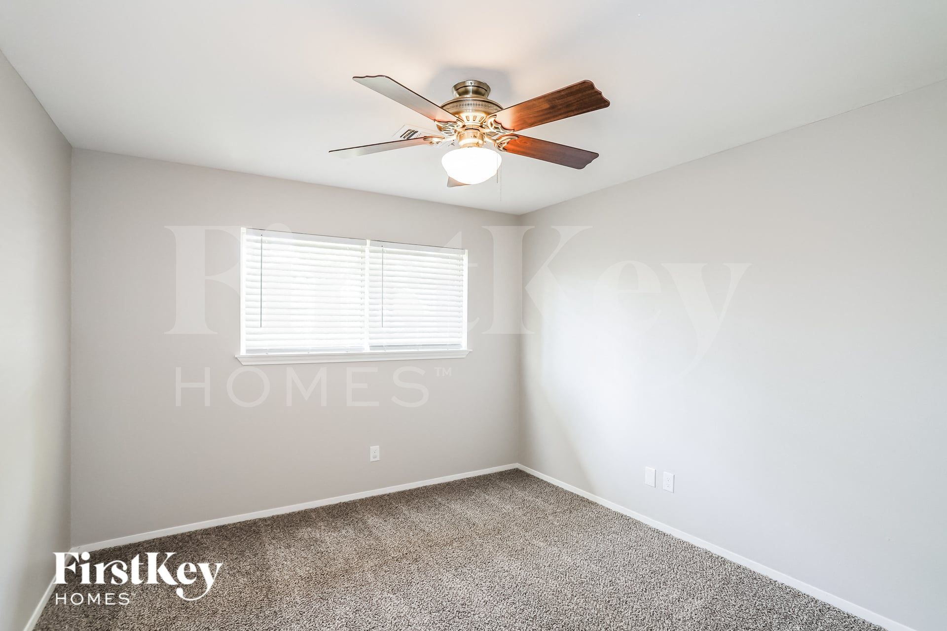 Building Photo - 13914 Duncannon Dr
