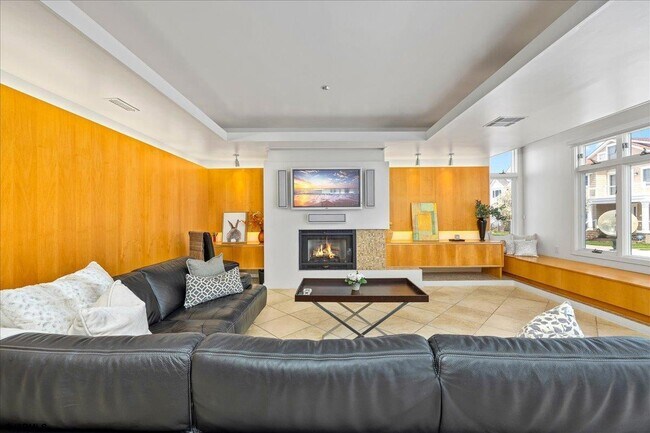 Building Photo - 7701 Atlantic Ave