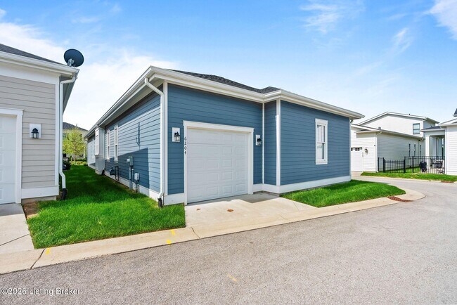 Building Photo - 6204 Moonseed St