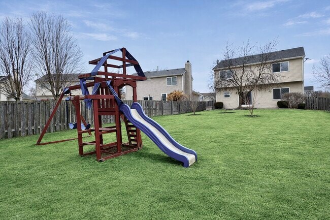 Building Photo - 2310 Shiloh Dr