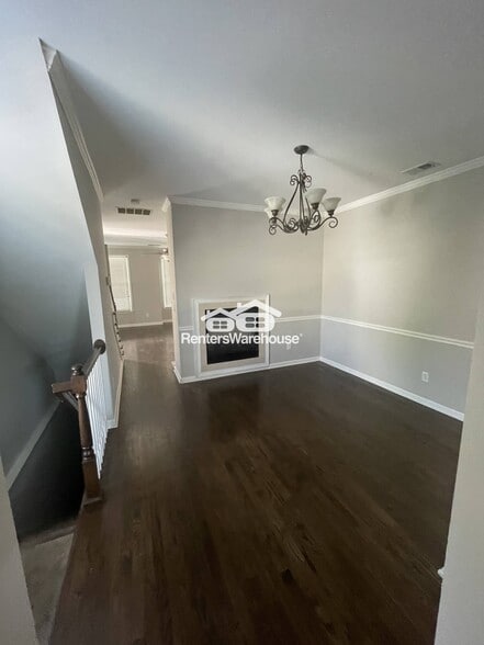 Building Photo - 1213 Discover Green Ln