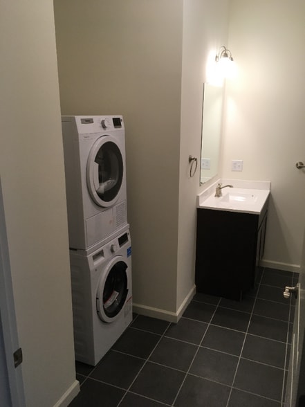 Building Photo - 49 Stone St