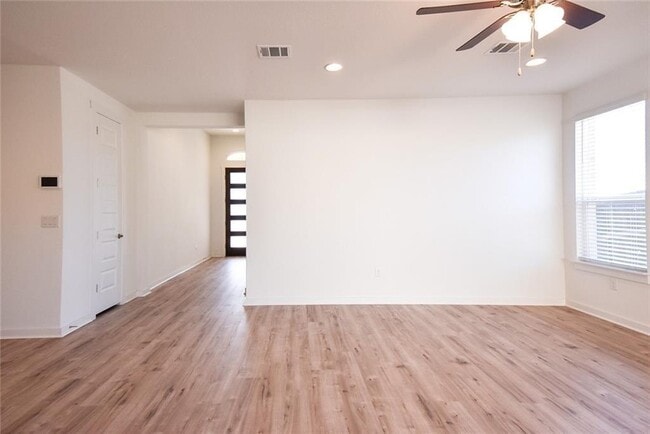 Building Photo - 101 Indian Shoal Dr