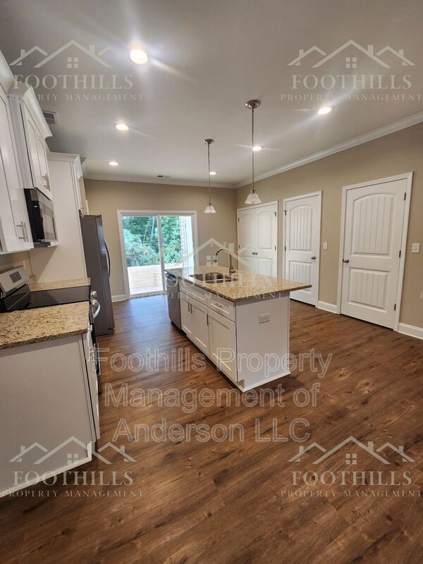 Building Photo - 113 Cypress Run