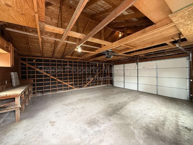 Building Photo - 4648 S Lincoln St