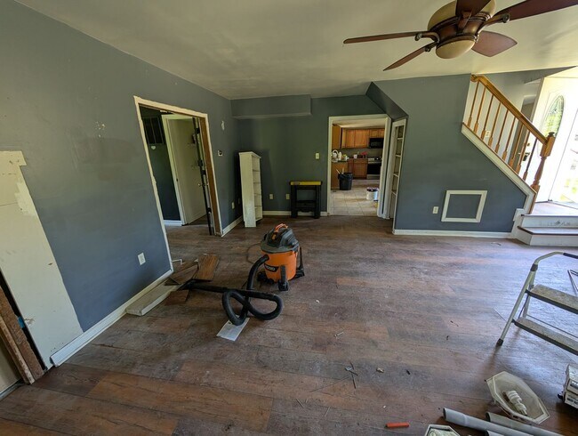 Building Photo - 4 Bedroom Darlington Home Near State Park
