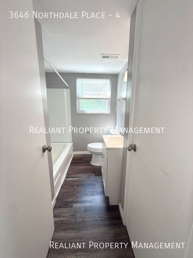 Building Photo - 3646 Northdale Pl