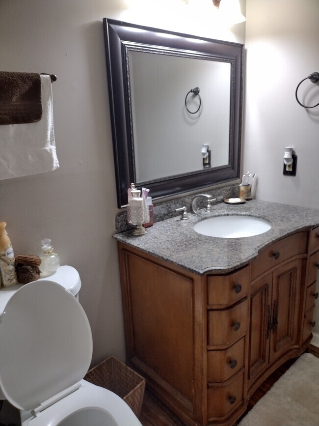 Building Photo - 5667 Hornaday Rd