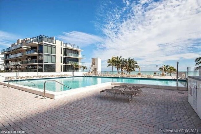 Building Photo - 2401 S Ocean Dr