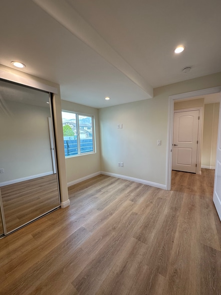 Building Photo - 9551 Cordero Ave