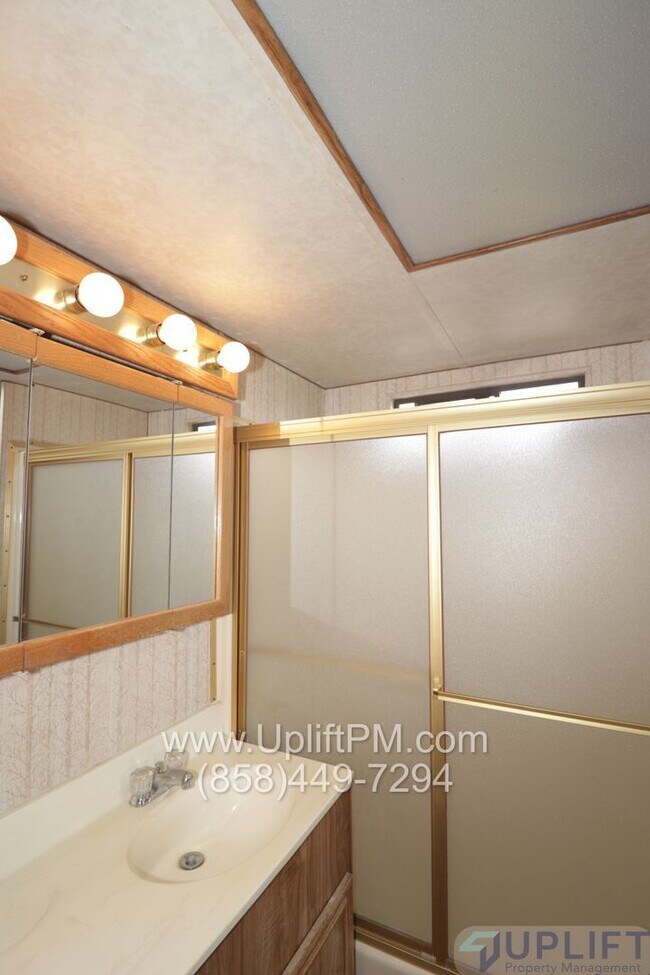 Building Photo - 2030 Black Canyon Rd