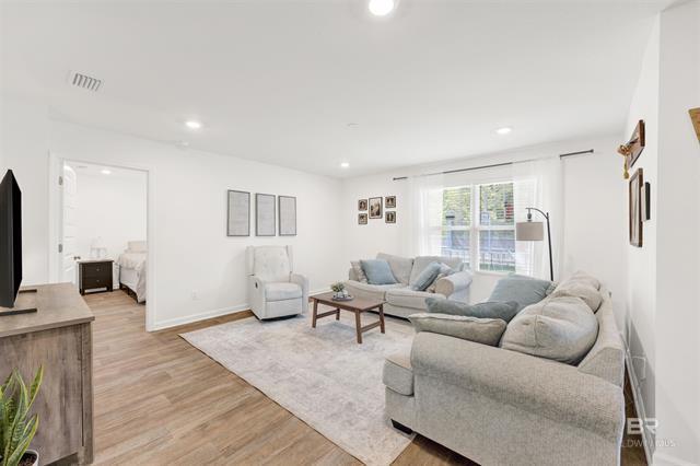 Building Photo - 11113 Elemis Dr
