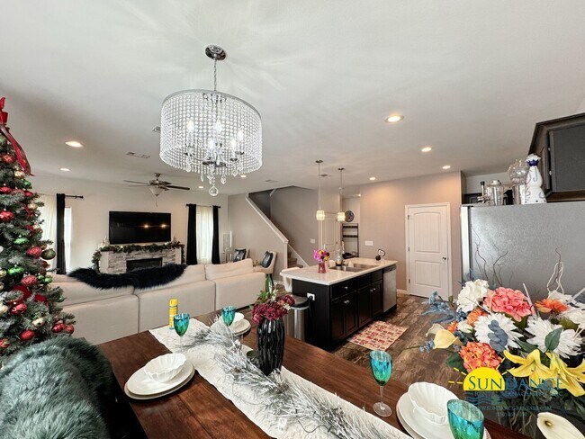 Building Photo - Stunning 4 Bedroom Home in Shiloh Place!