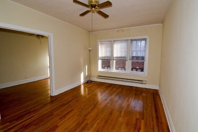 Building Photo - 836 W Cornelia Ave