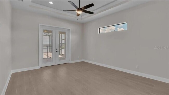 Building Photo - 6980 Bentridge Dr