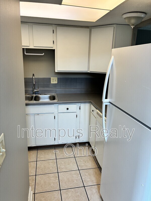 Building Photo - 21 King Arthur Ct