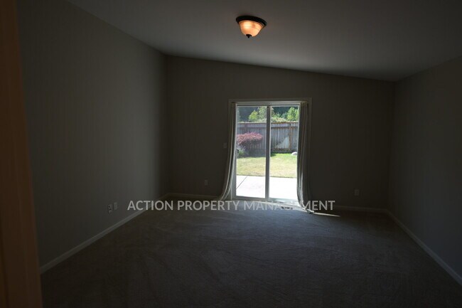 Building Photo - 3 bed 2 bath in Jennies Meadow, Sequim