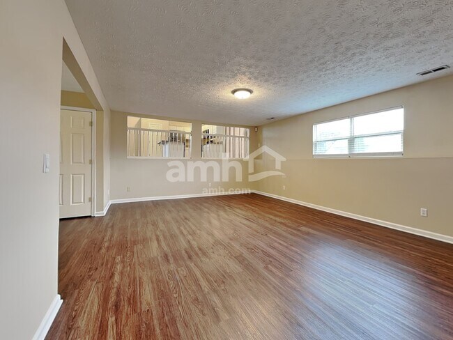 Building Photo - 6845 Watergreen Ct