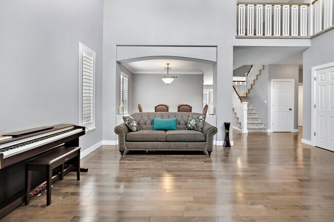 Building Photo - Beautiful Home in Tallyn's Ranch! Special ...