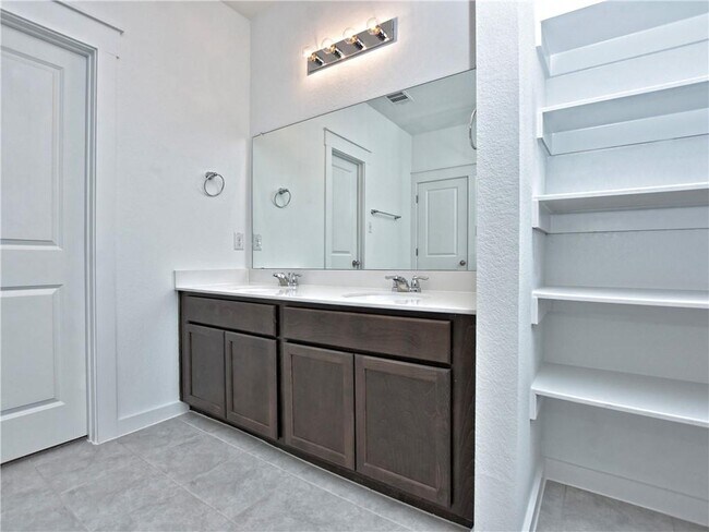 Building Photo - 17301 Leafroller Dr